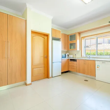 Gale Villa *