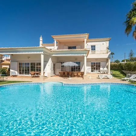 Gale Villa *